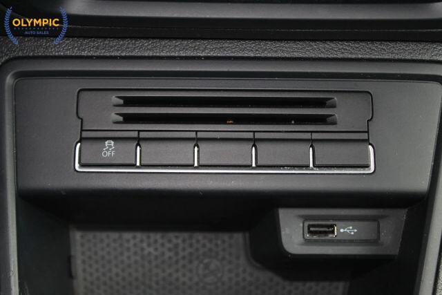 2016 Volkswagen Tiguan in Decatur, GA 30032 - 2443483 28