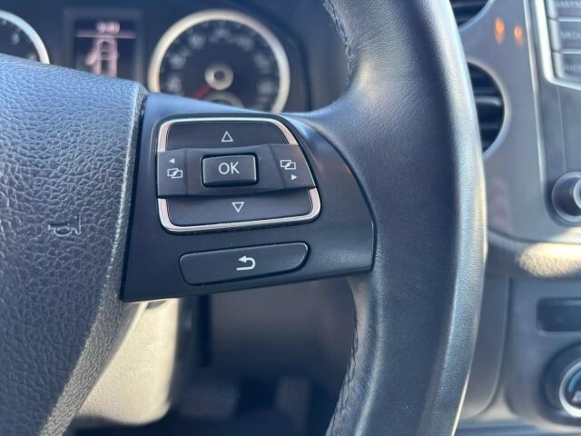 2016 Volkswagen Tiguan in Decatur, GA 30032 - 2443483 69