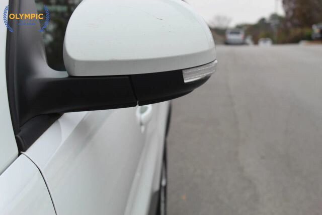 2016 Volkswagen Tiguan in Decatur, GA 30032 - 2443483 14