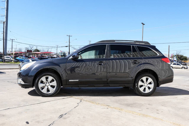 2011 Subaru Outback in San Antonio, TX 78228 - 2443774 5