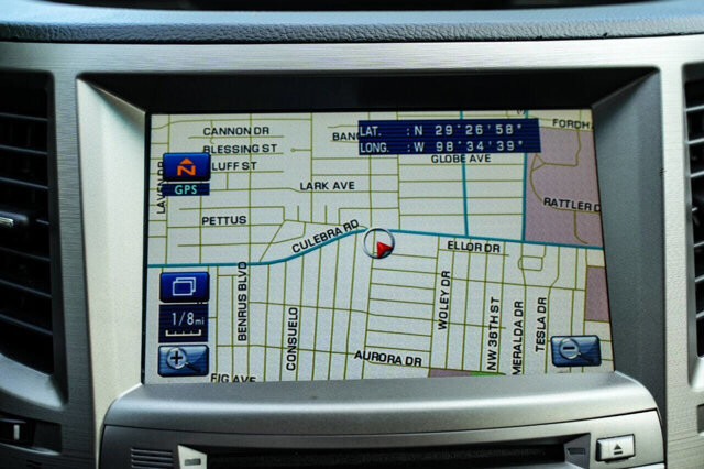 2011 Subaru Outback in San Antonio, TX 78228 - 2443774 3