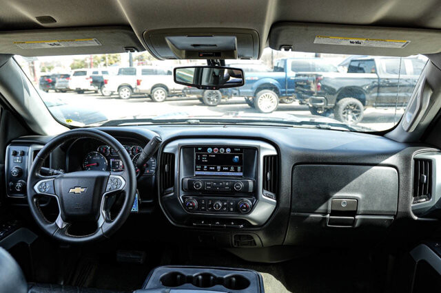 2017 Chevrolet Silverado 1500 in San Antonio, TX 78228 - 2443776 16