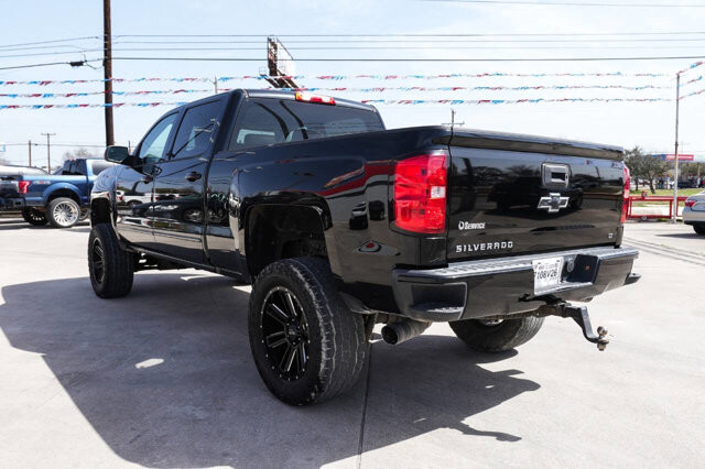 2017 Chevrolet Silverado 1500 in San Antonio, TX 78228 - 2443776 6