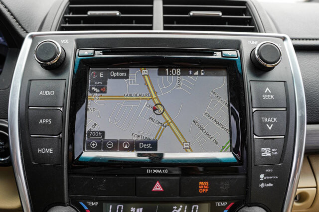 2016 Toyota Camry in San Antonio, TX 78228 - 2443778 3