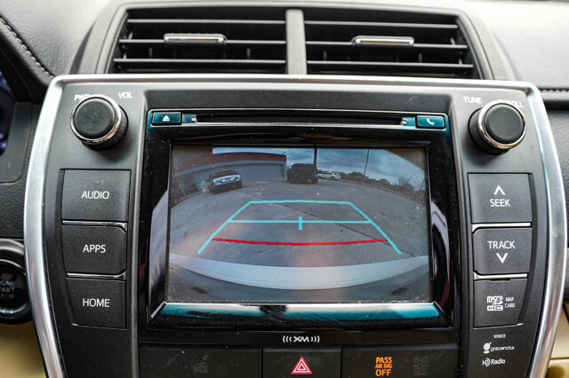 2016 Toyota Camry in San Antonio, TX 78228 - 2443778 4