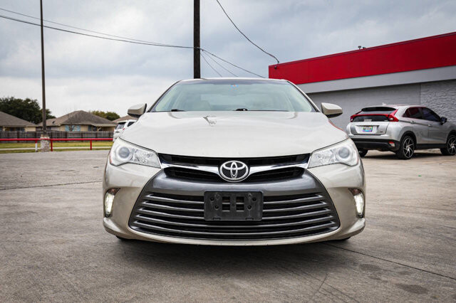 2016 Toyota Camry in San Antonio, TX 78228 - 2443778 2