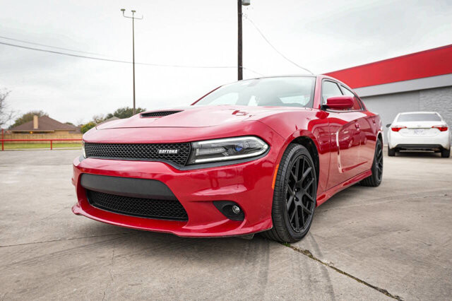 2017 Dodge Charger in San Antonio, TX 78228 - 2444236 3