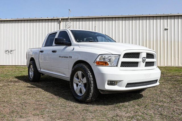 2012 RAM 1500 in San Antonio, TX 78228 - 2446335 9
