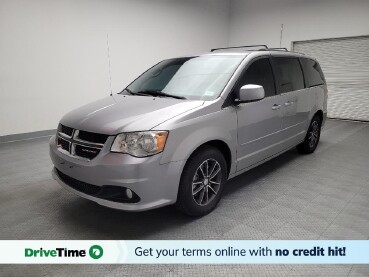 2017 Dodge Grand Caravan in Van Nuys, CA 91411