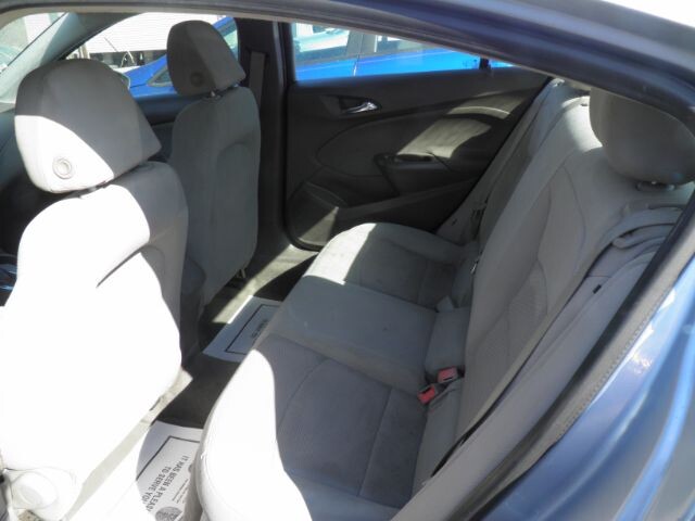 2018 Chevrolet Cruze in Barton, MD 21521 - 2447463 4