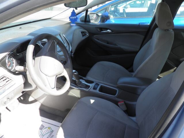 2018 Chevrolet Cruze in Barton, MD 21521 - 2447463 2