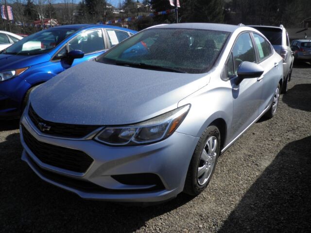 2018 Chevrolet Cruze in Barton, MD 21521 - 2447463