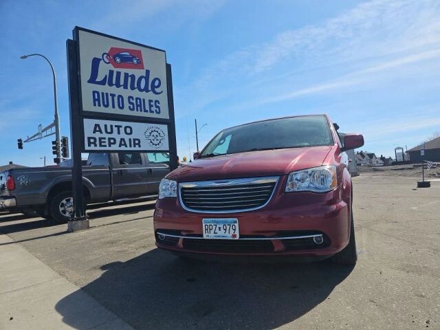 2015 Chrysler Town & Country in Wadena, MN 56482 - 2449072 38