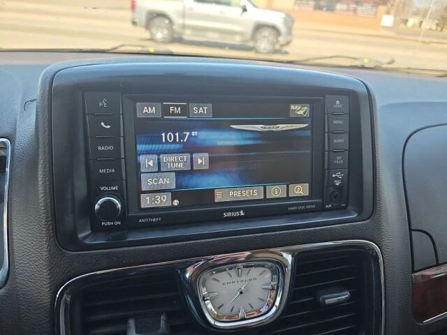 2015 Chrysler Town & Country in Wadena, MN 56482 - 2449072 2