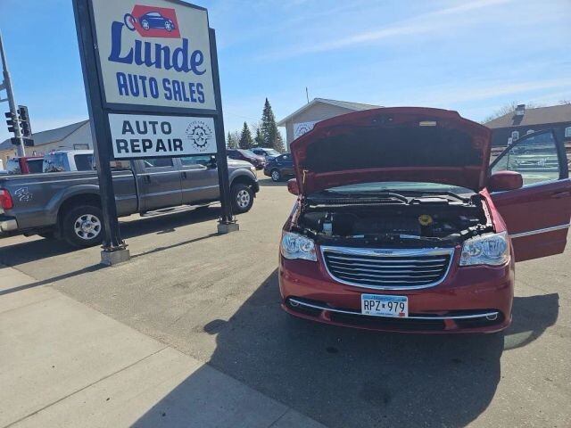 2015 Chrysler Town & Country in Wadena, MN 56482 - 2449072 36