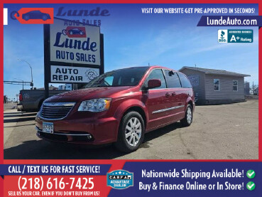 2015 Chrysler Town & Country in Wadena, MN 56482