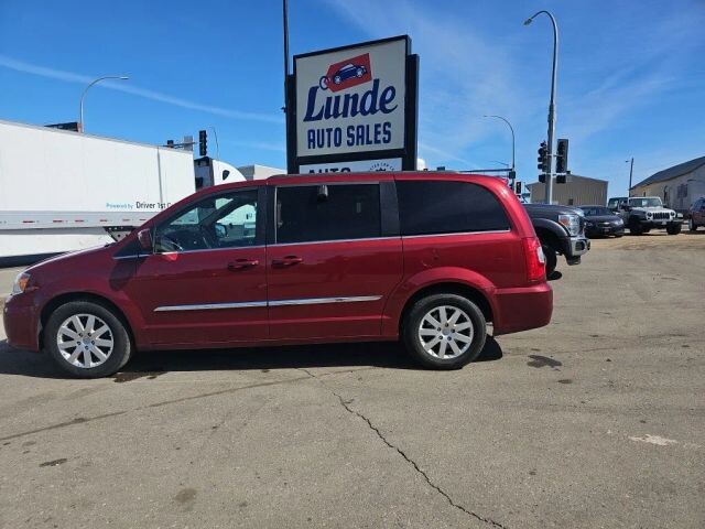 2015 Chrysler Town & Country in Wadena, MN 56482 - 2449072 44