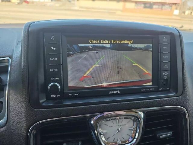 2015 Chrysler Town & Country in Wadena, MN 56482 - 2449072 12