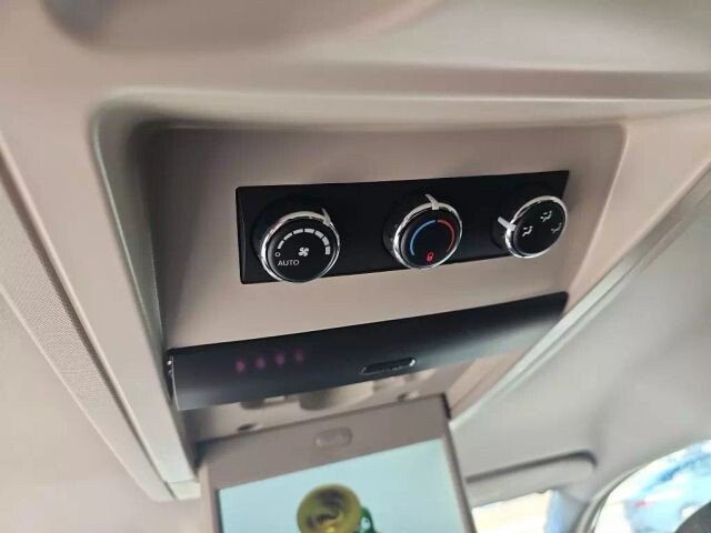 2015 Chrysler Town & Country in Wadena, MN 56482 - 2449072 21