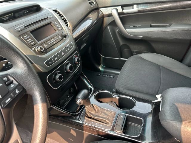 2015 Kia Sorento in Wadena, MN 56482 - 2449096 17