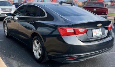 2017 Chevrolet Malibu in Dallas, TX 75228