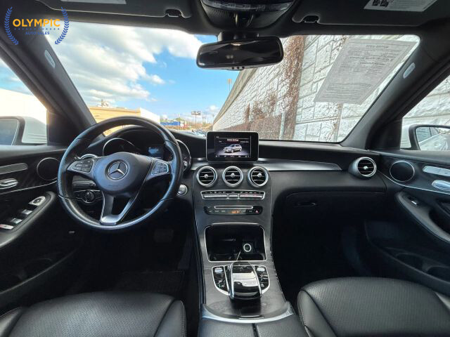 2017 Mercedes-Benz GLC 300 in Decatur, GA 30032 - 2451121 18