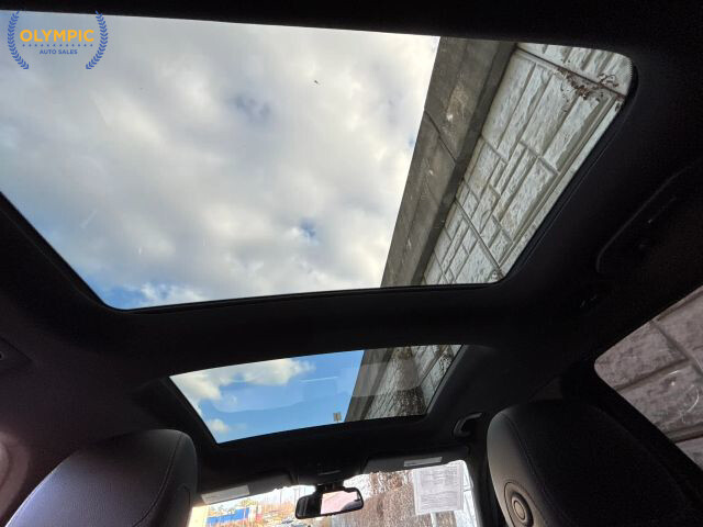 2017 Mercedes-Benz GLC 300 in Decatur, GA 30032 - 2451121 34