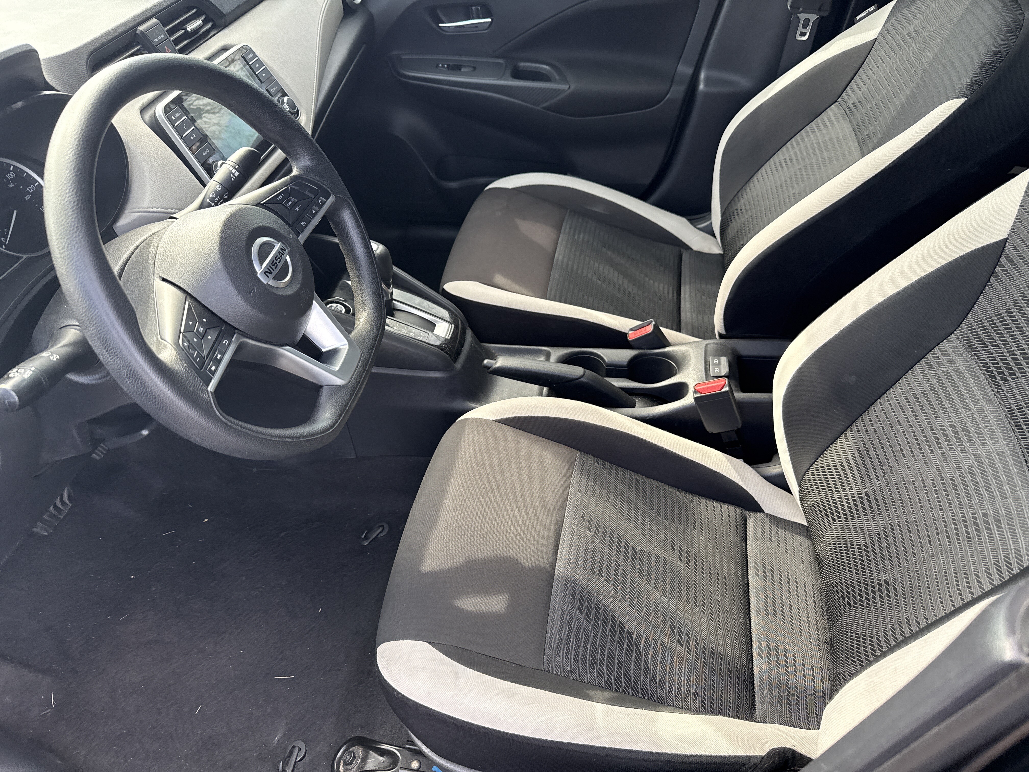 2021 Nissan Versa in Phoenix, AZ 85022 - 2451385 9