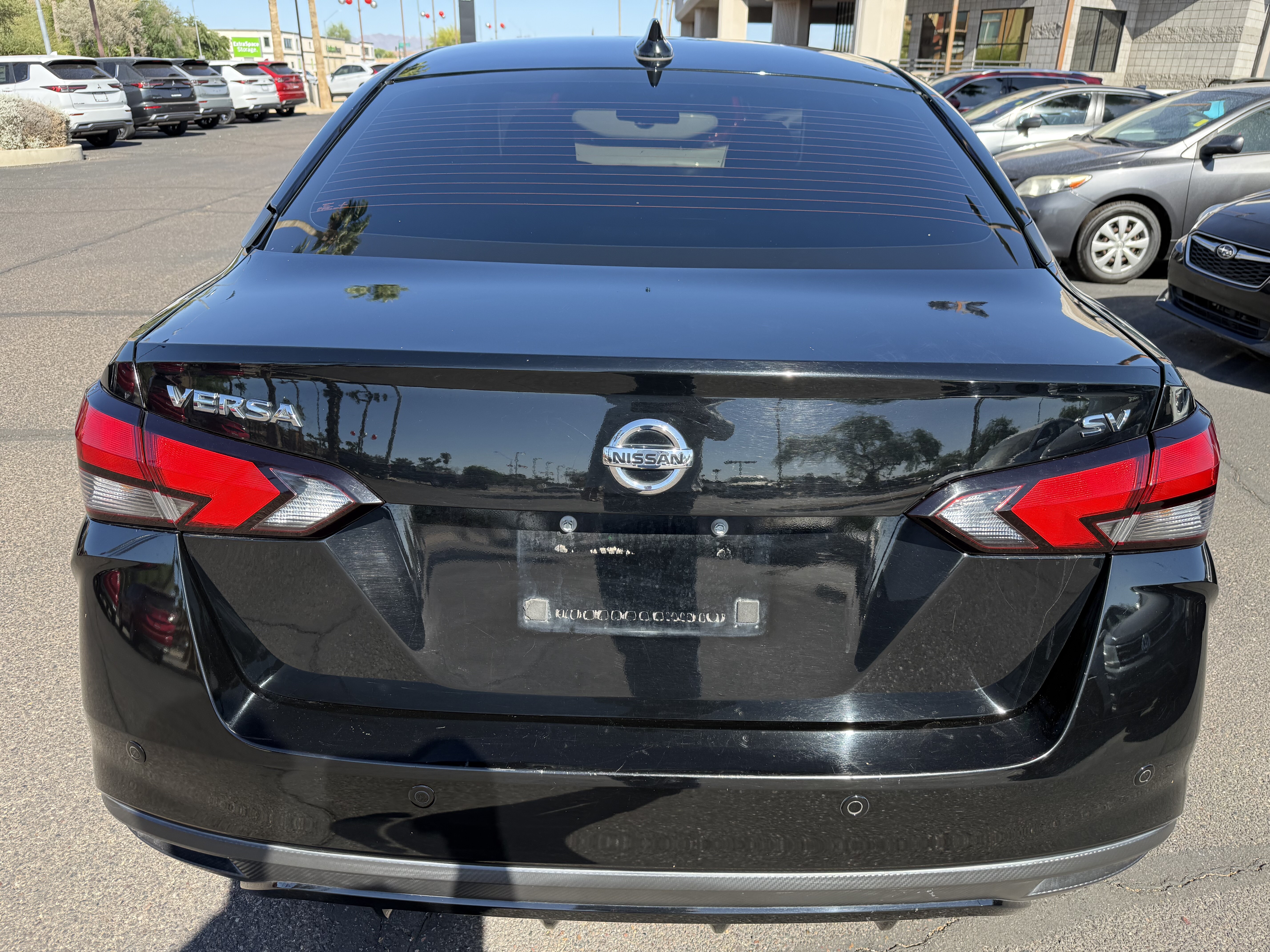 2021 Nissan Versa in Phoenix, AZ 85022 - 2451385 5