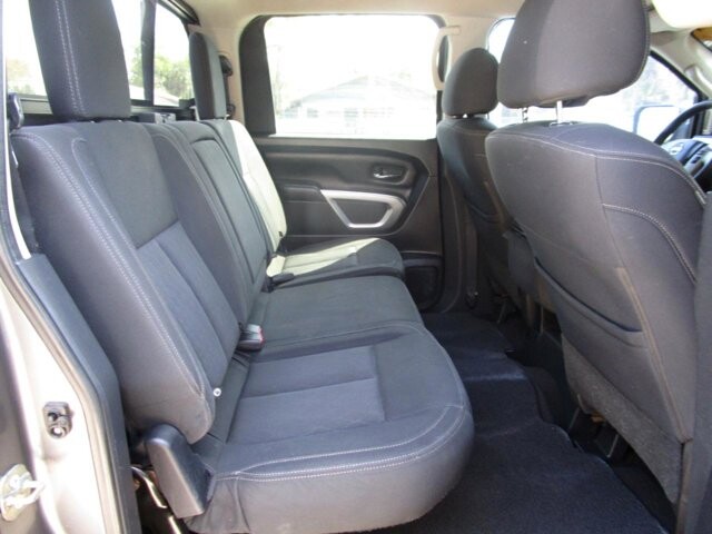 2017 Nissan Titan in Tampa, FL 33604-6914 - 2451388 8