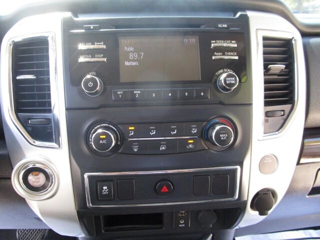 2017 Nissan Titan in Tampa, FL 33604-6914 - 2451388 5