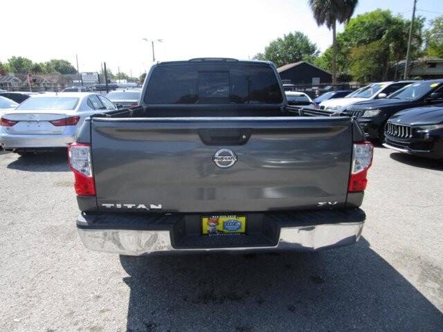 2017 Nissan Titan in Tampa, FL 33604-6914 - 2451388 22