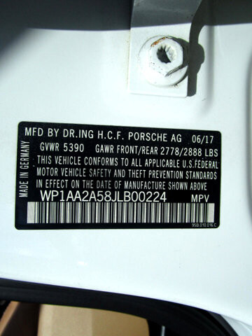 2018 Porsche Macan in Tampa, FL 33604-6914 - 2451390 43