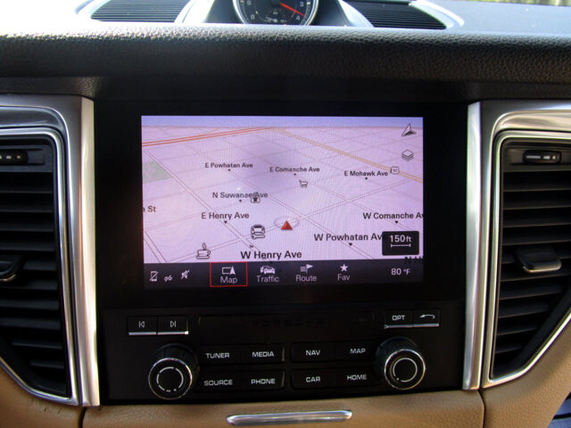 2018 Porsche Macan in Tampa, FL 33604-6914 - 2451390 5