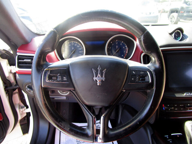 2017 Maserati Ghibli in Tampa, FL 33604-6914 - 2451395 4