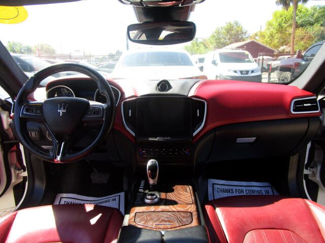 2017 Maserati Ghibli in Tampa, FL 33604-6914 - 2451395 3