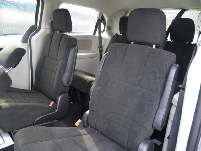 2014 Dodge Grand Caravan in Barton, MD 21521 - 2451401 4