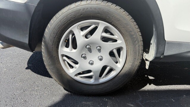 2015 Toyota RAV4 in Dallas, TX 75228 - 2453100 5