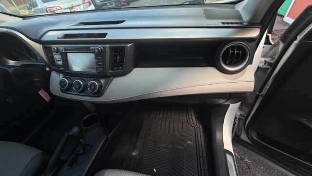 2015 Toyota RAV4 in Dallas, TX 75228 - 2453100 21