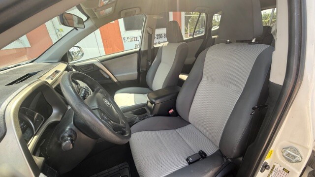 2015 Toyota RAV4 in Dallas, TX 75228 - 2453100 9