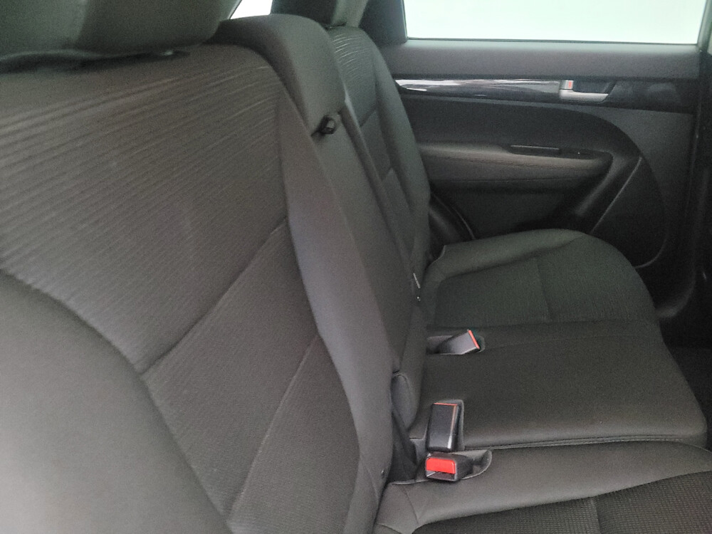 2015 Kia Sorento in Hialeah, FL 33014 - 2453318 19