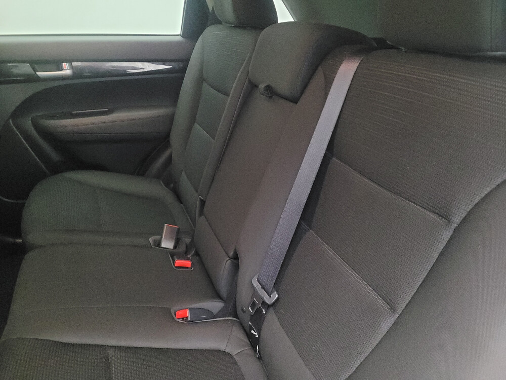 2015 Kia Sorento in Hialeah, FL 33014 - 2453318 18