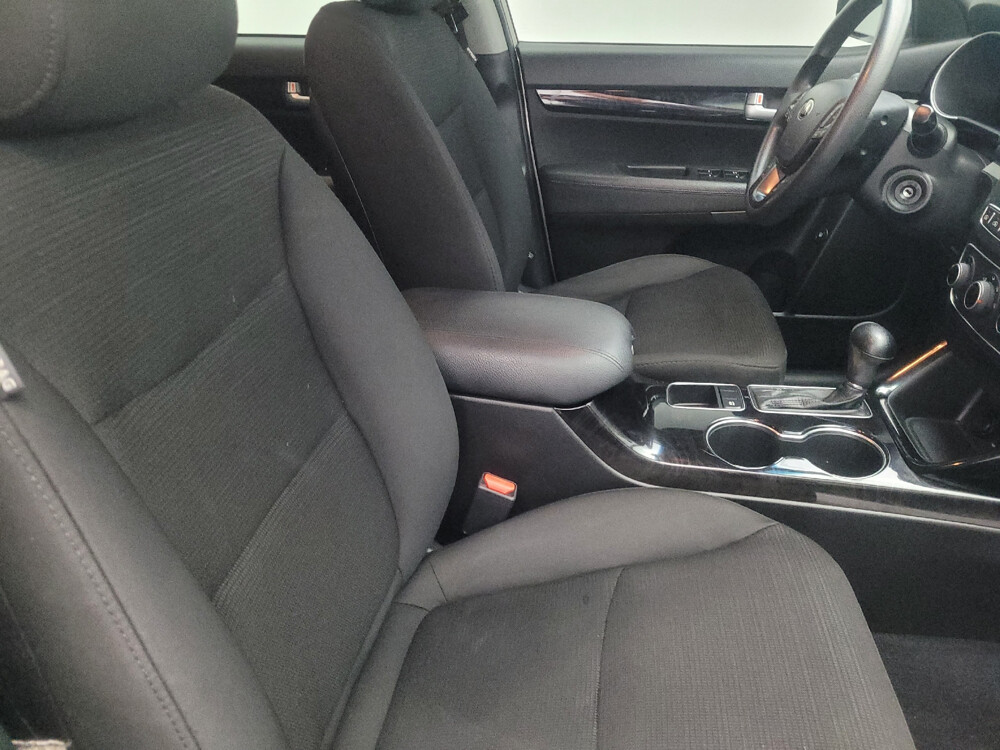 2015 Kia Sorento in Hialeah, FL 33014 - 2453318 21