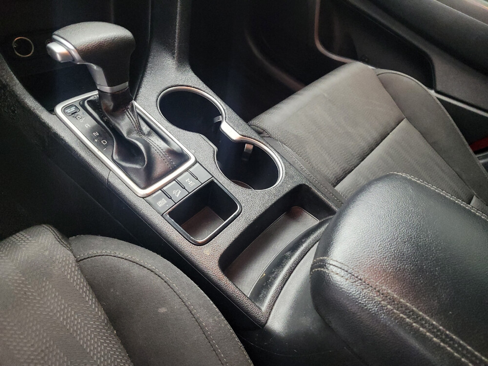 2019 Kia Sportage in St. Louis, MO 63136 - 2454897 26