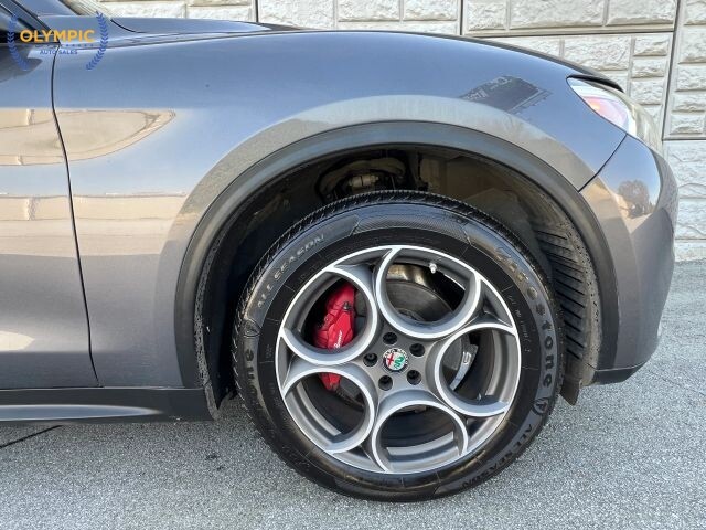 2018 Alfa Romeo Stelvio in Decatur, GA 30032 - 2455191 11