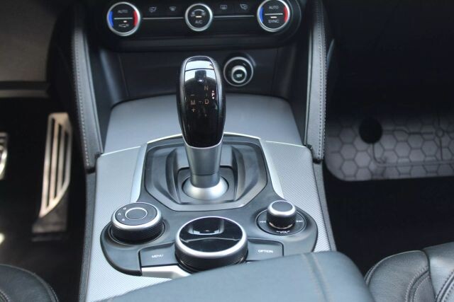 2018 Alfa Romeo Stelvio in Decatur, GA 30032 - 2455191 48