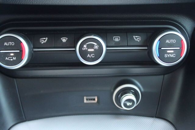 2018 Alfa Romeo Stelvio in Decatur, GA 30032 - 2455191 47