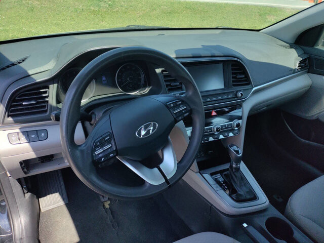 2020 Hyundai Elantra in North Little Rock, AR 72117-1620 - 2455564 7