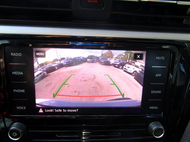 2021 Volkswagen Passat in Tampa, FL 33604-6914 - 2456272 7