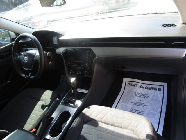 2021 Volkswagen Passat in Tampa, FL 33604-6914 - 2456272 12
